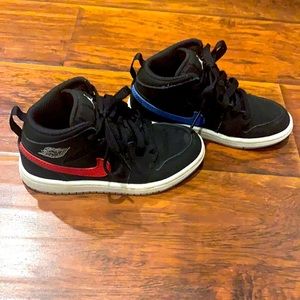 Toddler Nike Air Jordan’s Retro Size 11C